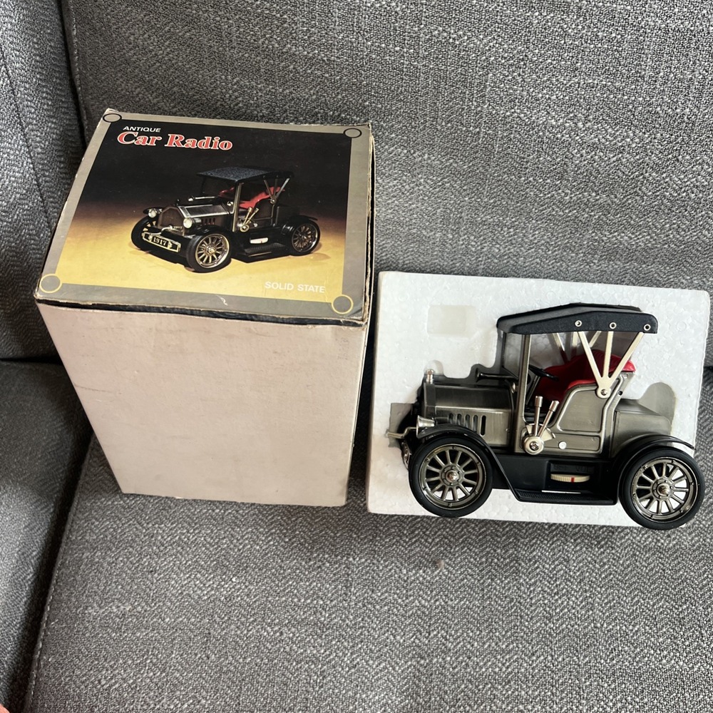 1917 Metal Model Car / AM Radio #1227 Untested With Box